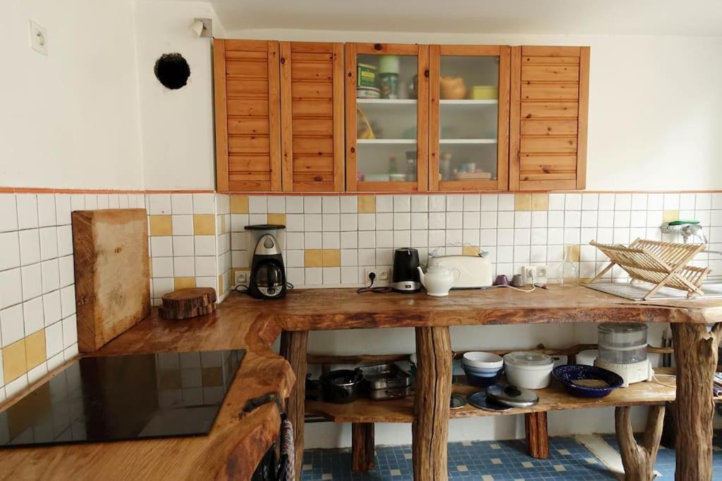Gite Au Coeur D'Une Residence D'Artiste Saint-Aubin-de-Bonneval Extérieur photo