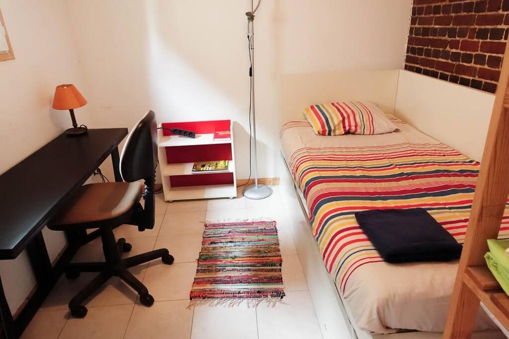Gite Au Coeur D'Une Residence D'Artiste Saint-Aubin-de-Bonneval Extérieur photo