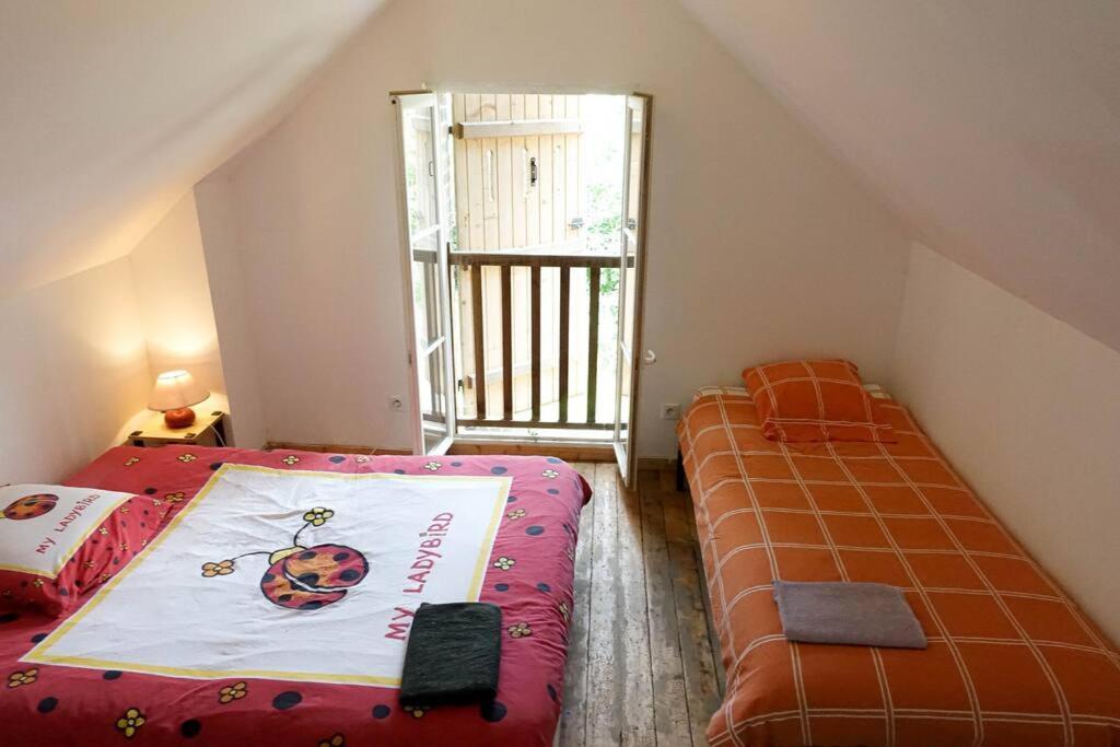 Gite Au Coeur D'Une Residence D'Artiste Saint-Aubin-de-Bonneval Extérieur photo
