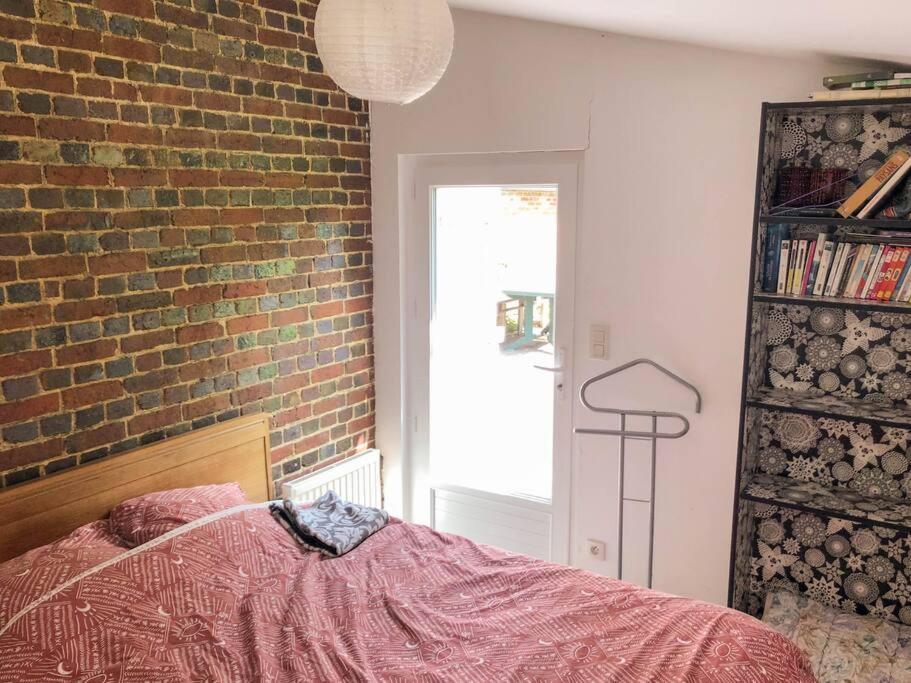 Gite Au Coeur D'Une Residence D'Artiste Saint-Aubin-de-Bonneval Extérieur photo