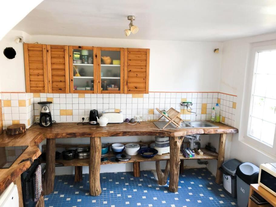 Gite Au Coeur D'Une Residence D'Artiste Saint-Aubin-de-Bonneval Extérieur photo